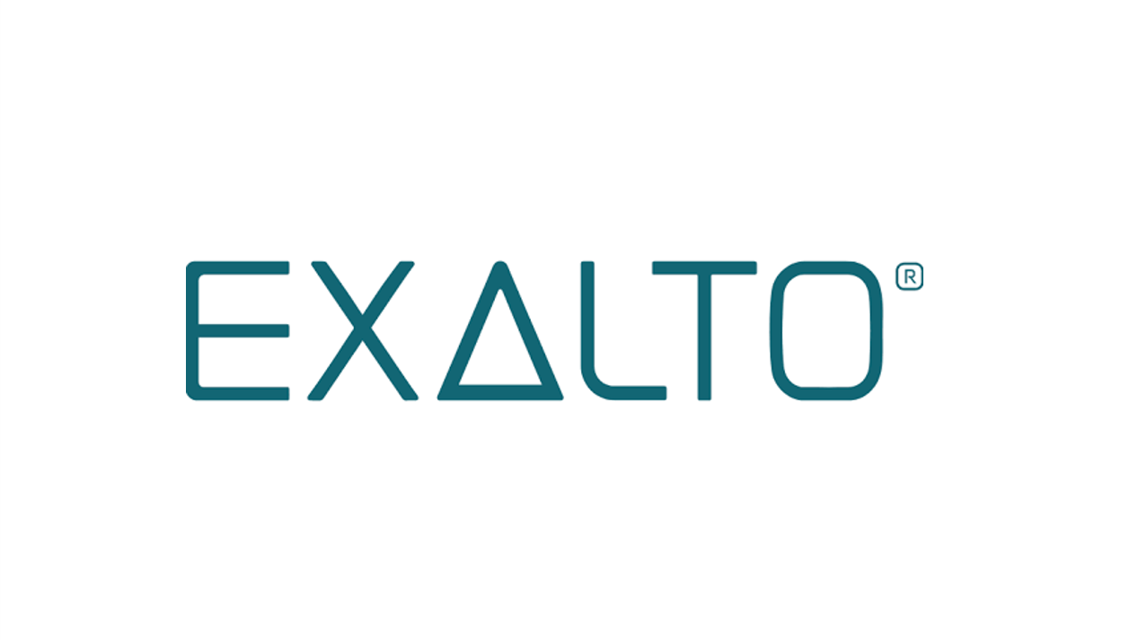 exalto Schriftzug 'EXALTO' mit einem Dreieck als A in türkisfarbenen Großbuchstaben auf weißem Hintergrund.